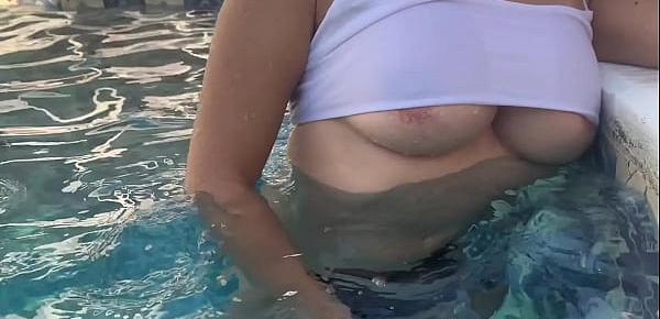  Flashing tits at pool 2